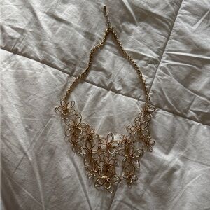 Gold Floral Statement Necklace – Adjustable Chain – Lightweight Fashion Jewelry